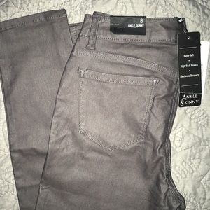 Women’s Ankle Skinny Pants